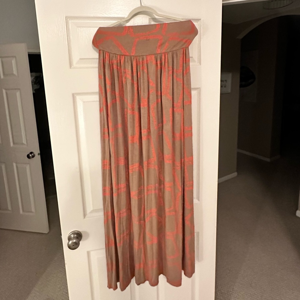 Strapless maxi